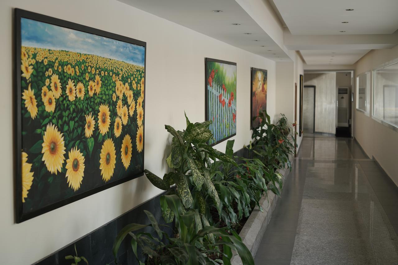 מונרוביה Mamba Point Hotel מראה חיצוני תמונה