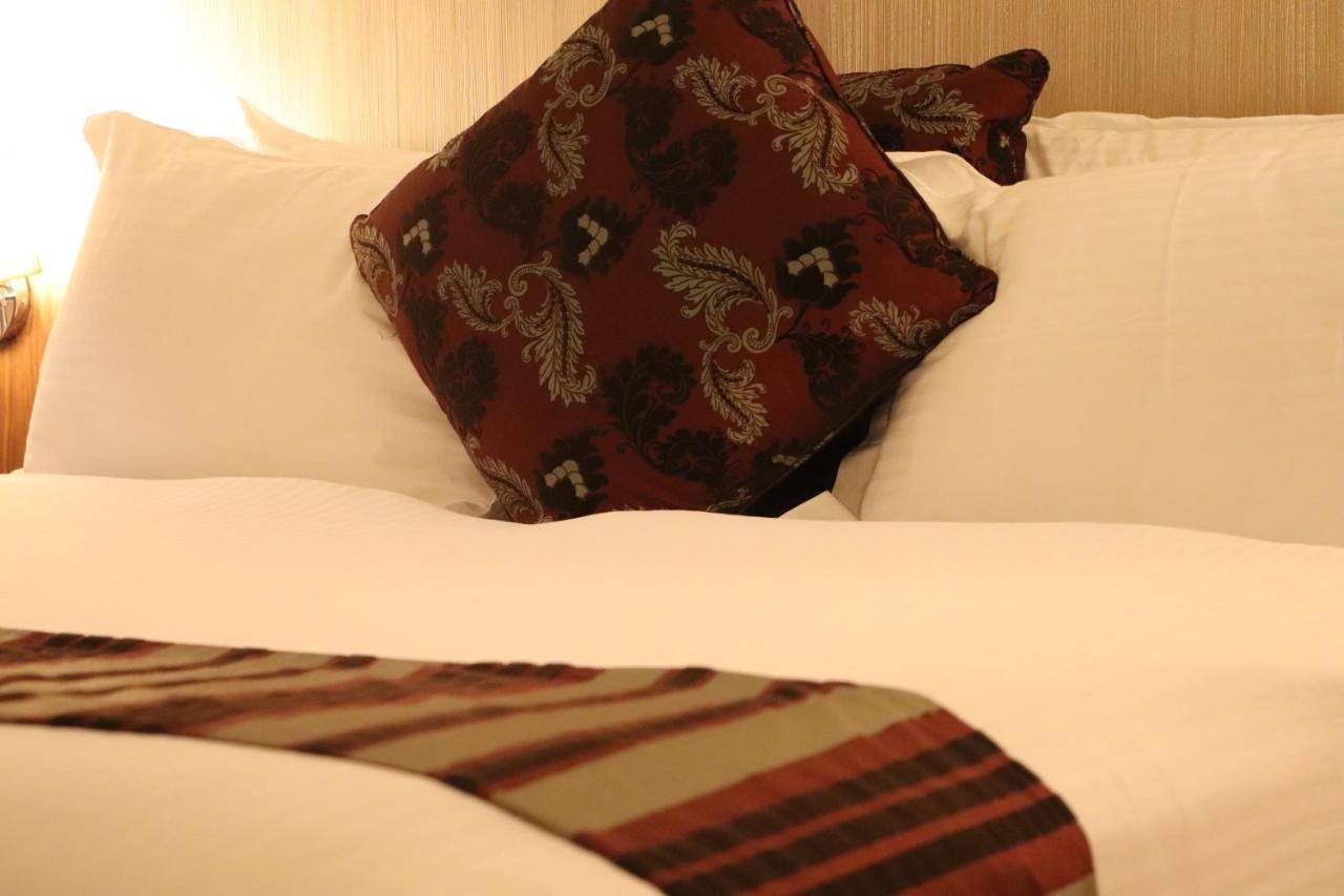 מונרוביה Mamba Point Hotel מראה חיצוני תמונה